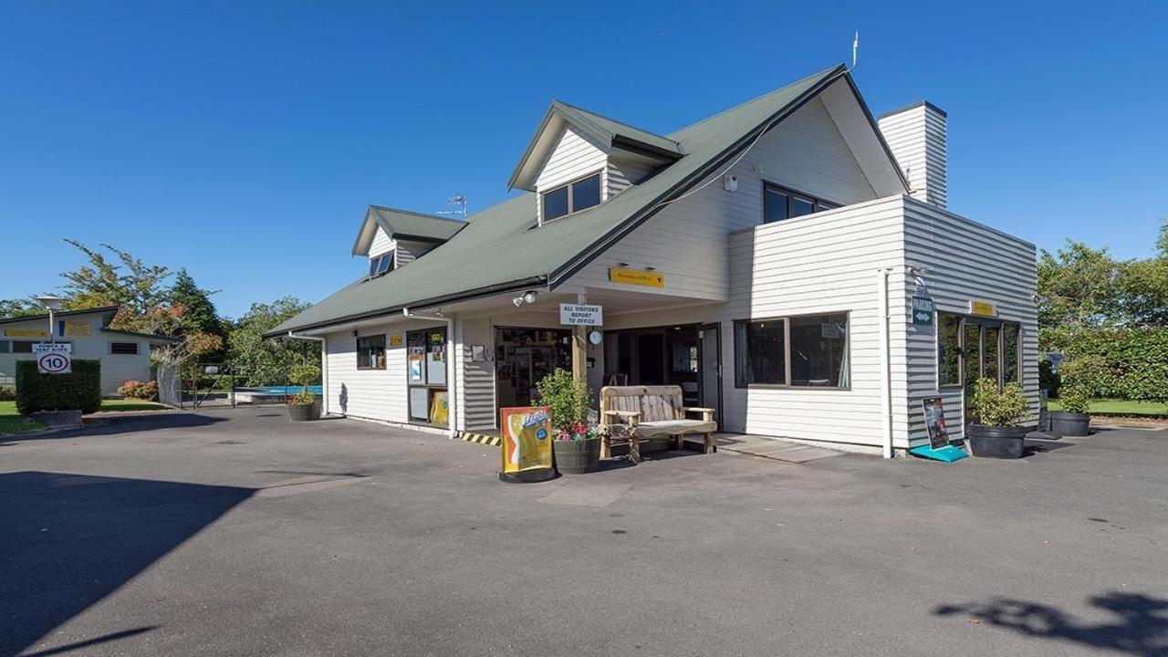 Holdens Bay Holiday Park 로토루아 외부 사진