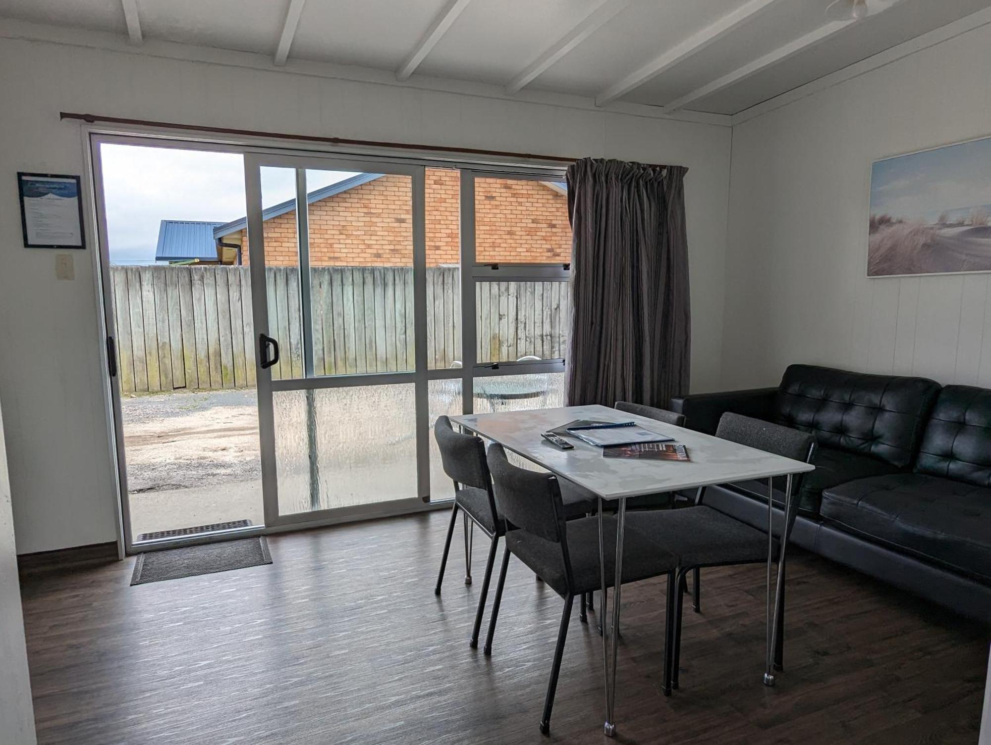 Holdens Bay Holiday Park 로토루아 외부 사진