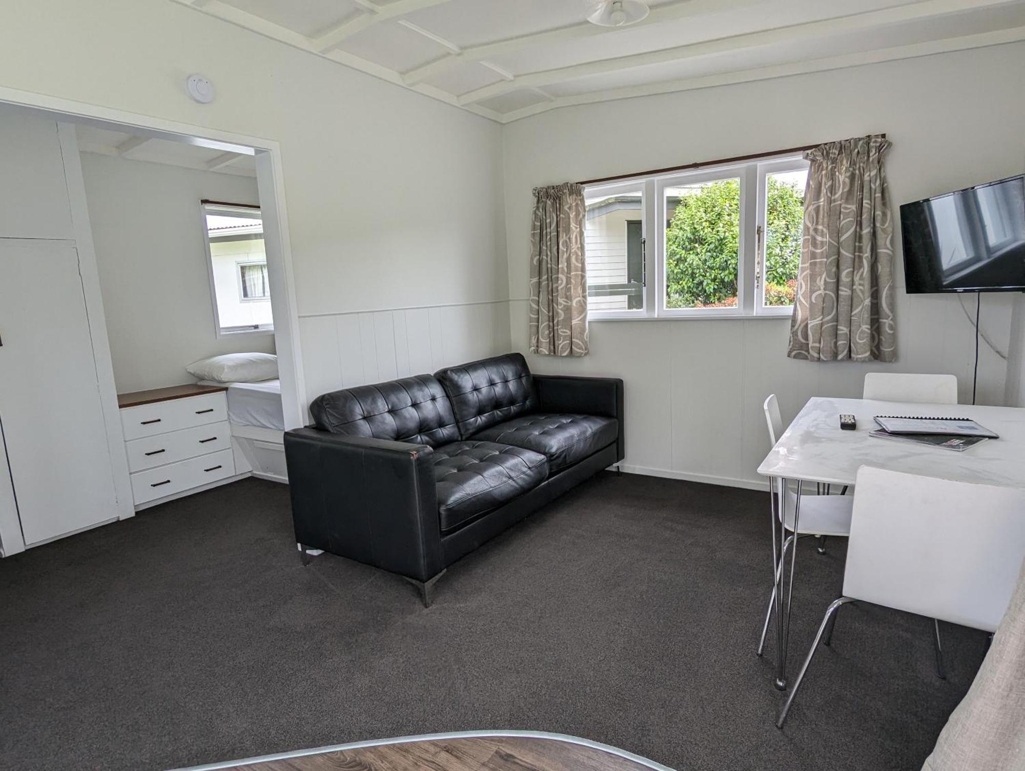 Holdens Bay Holiday Park 로토루아 외부 사진
