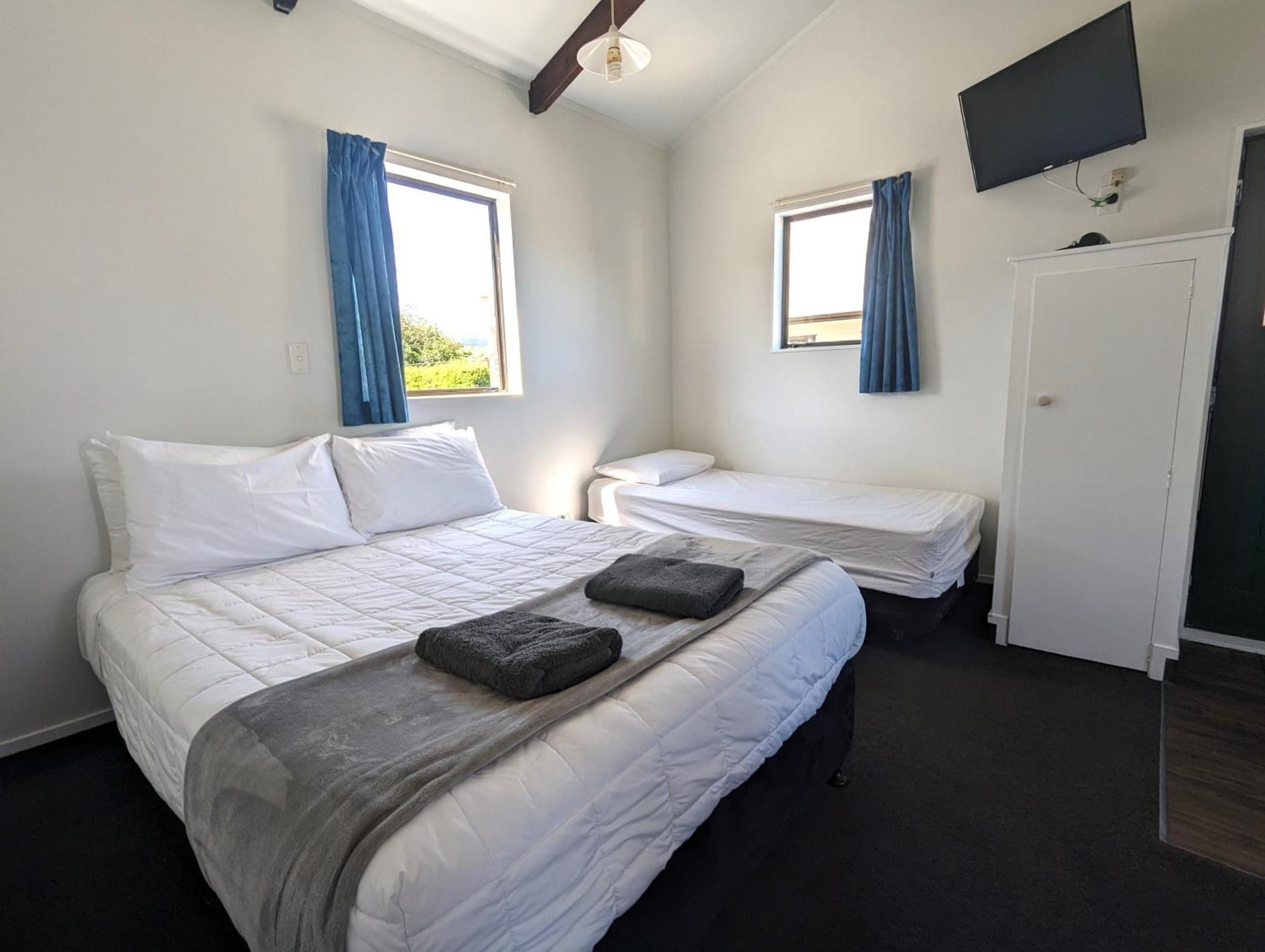 Holdens Bay Holiday Park 로토루아 외부 사진