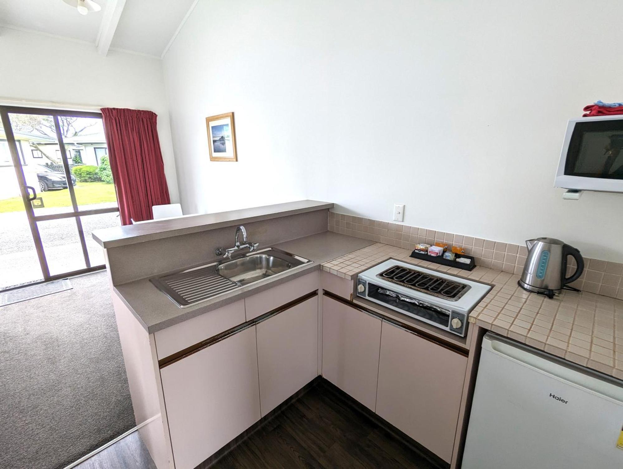 Holdens Bay Holiday Park 로토루아 외부 사진