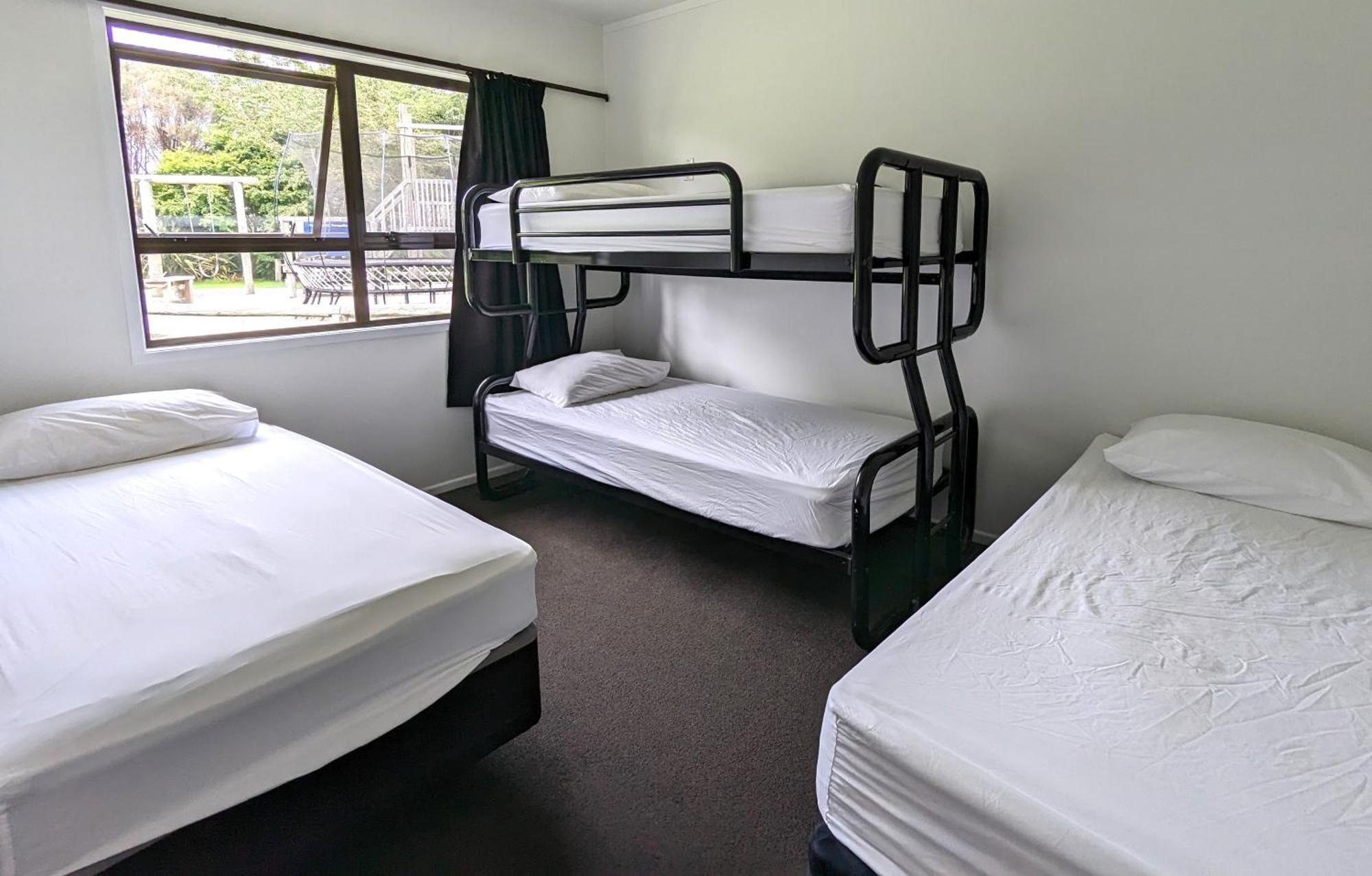 Holdens Bay Holiday Park 로토루아 외부 사진