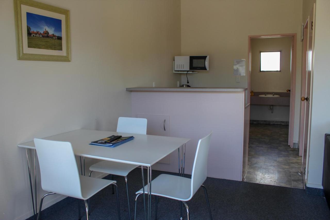 Holdens Bay Holiday Park 로토루아 외부 사진
