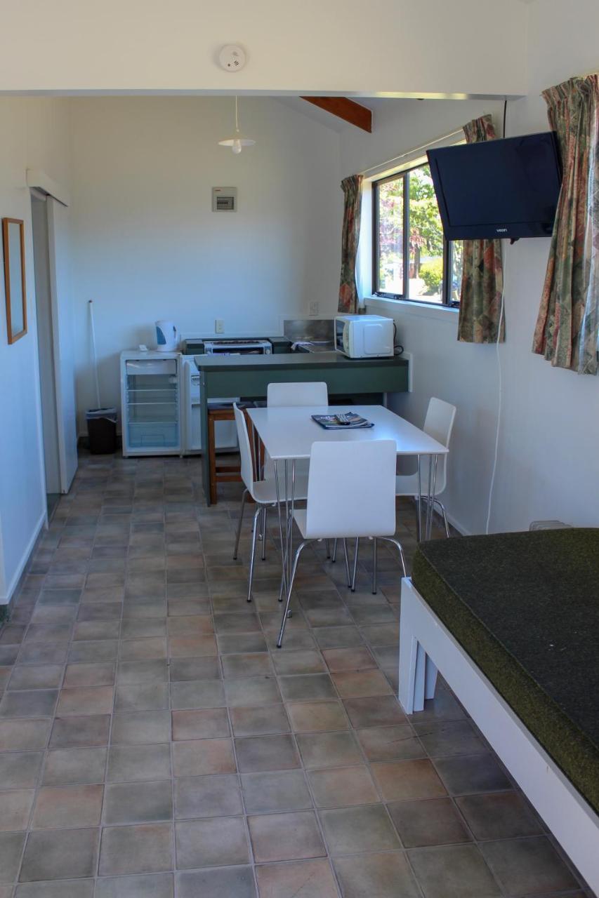 Holdens Bay Holiday Park 로토루아 외부 사진