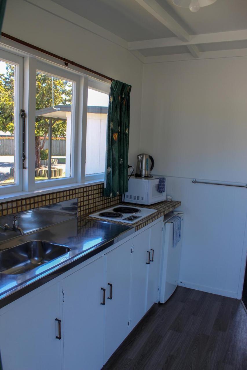 Holdens Bay Holiday Park 로토루아 외부 사진